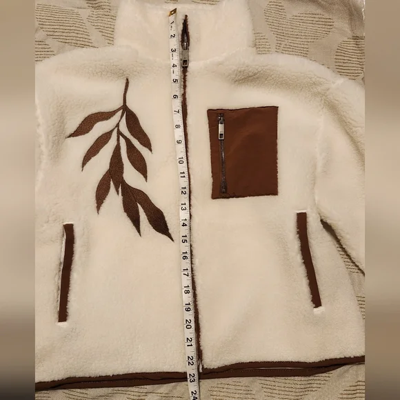 Taylor Swift Life is a Willow Zip up Fleece Sherpa Jacket - Picture 8 of 12